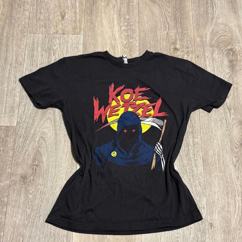 koe wetzel band tee
